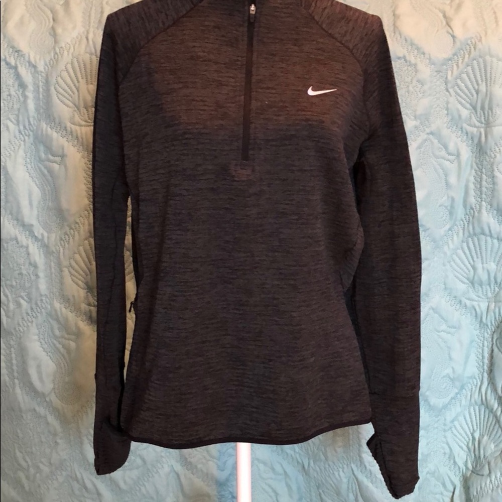 Nike pullover